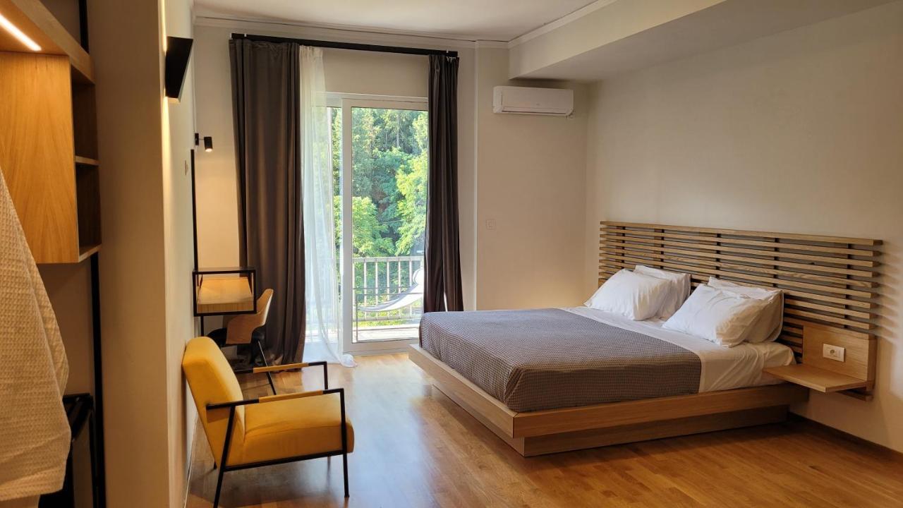 Theoxenia Hotel Андрицаина Екстериор снимка
