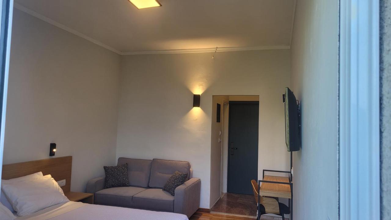 Theoxenia Hotel Андрицаина Екстериор снимка