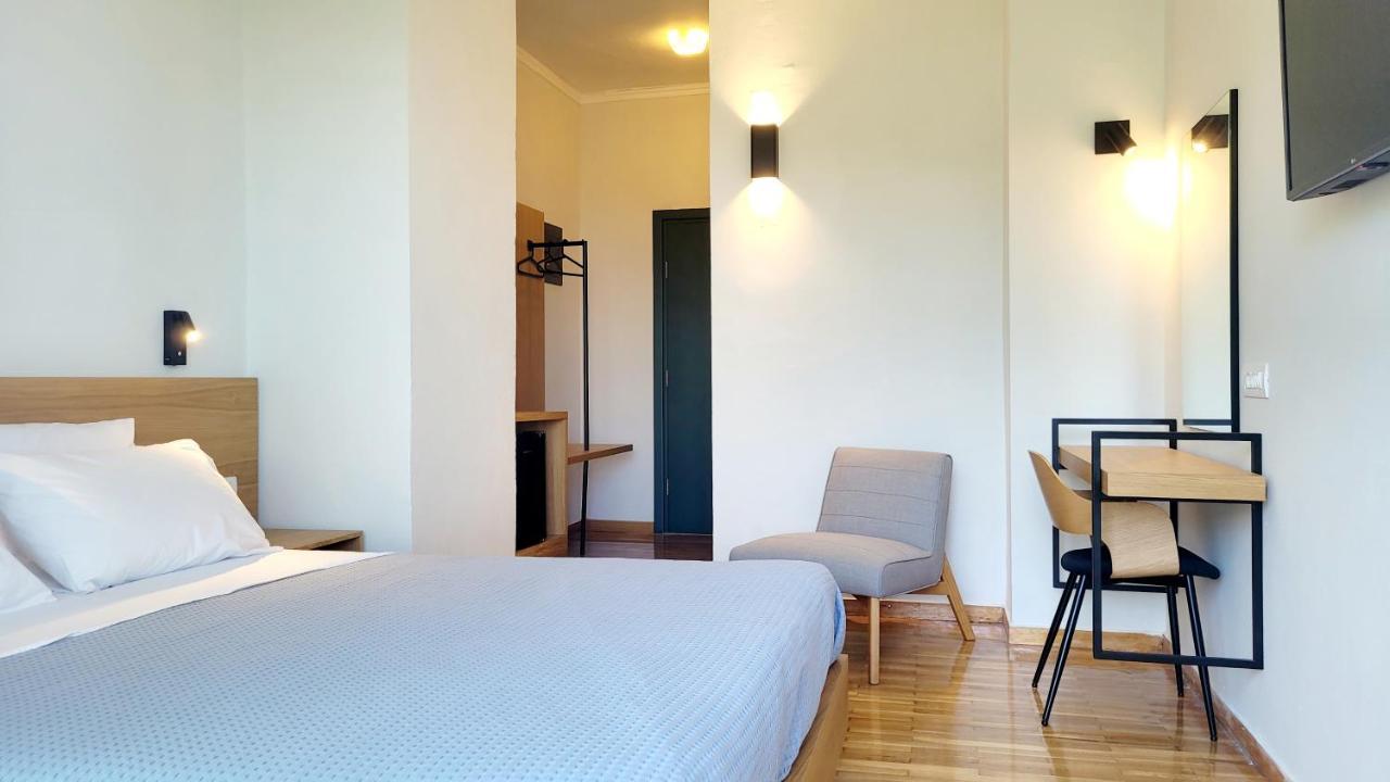 Theoxenia Hotel Андрицаина Екстериор снимка