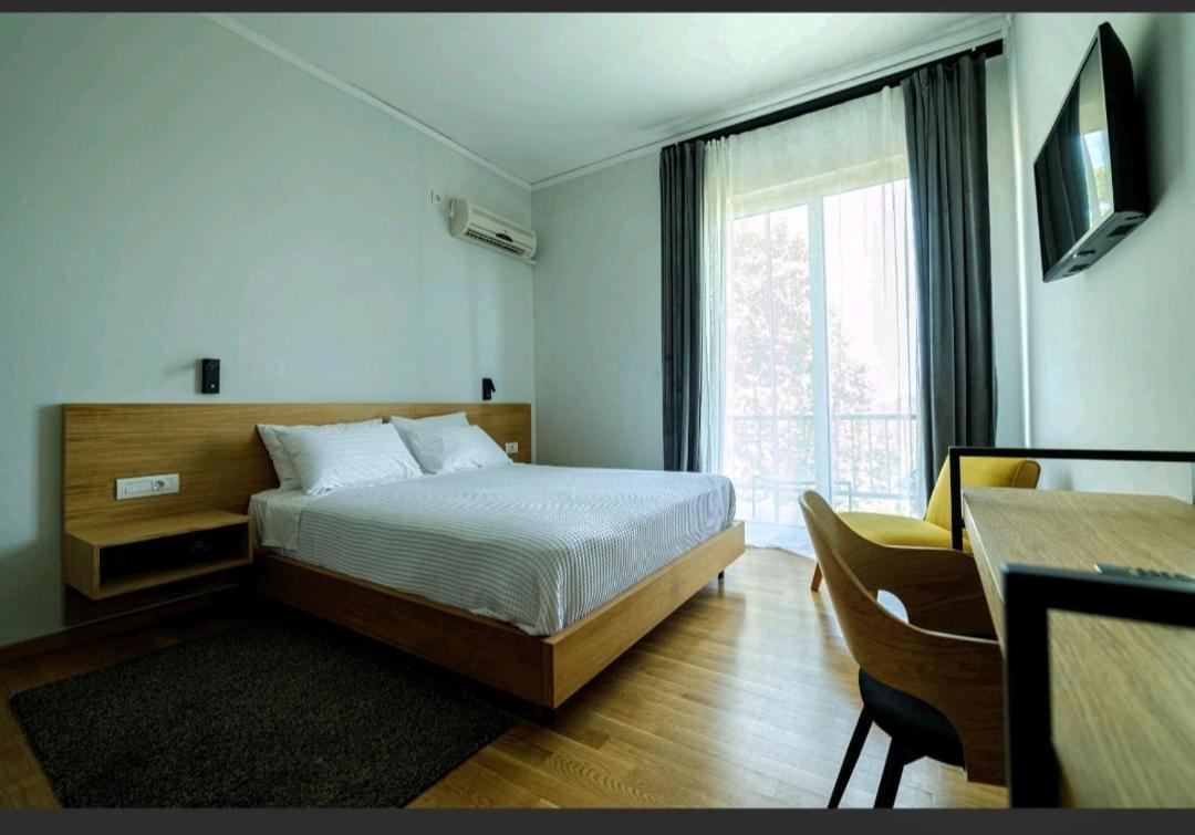 Theoxenia Hotel Андрицаина Екстериор снимка