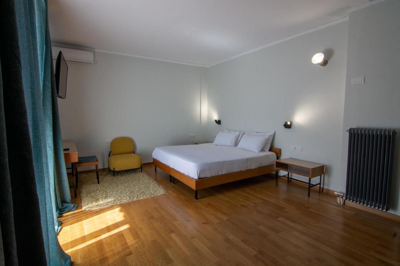 Theoxenia Hotel Андрицаина Екстериор снимка