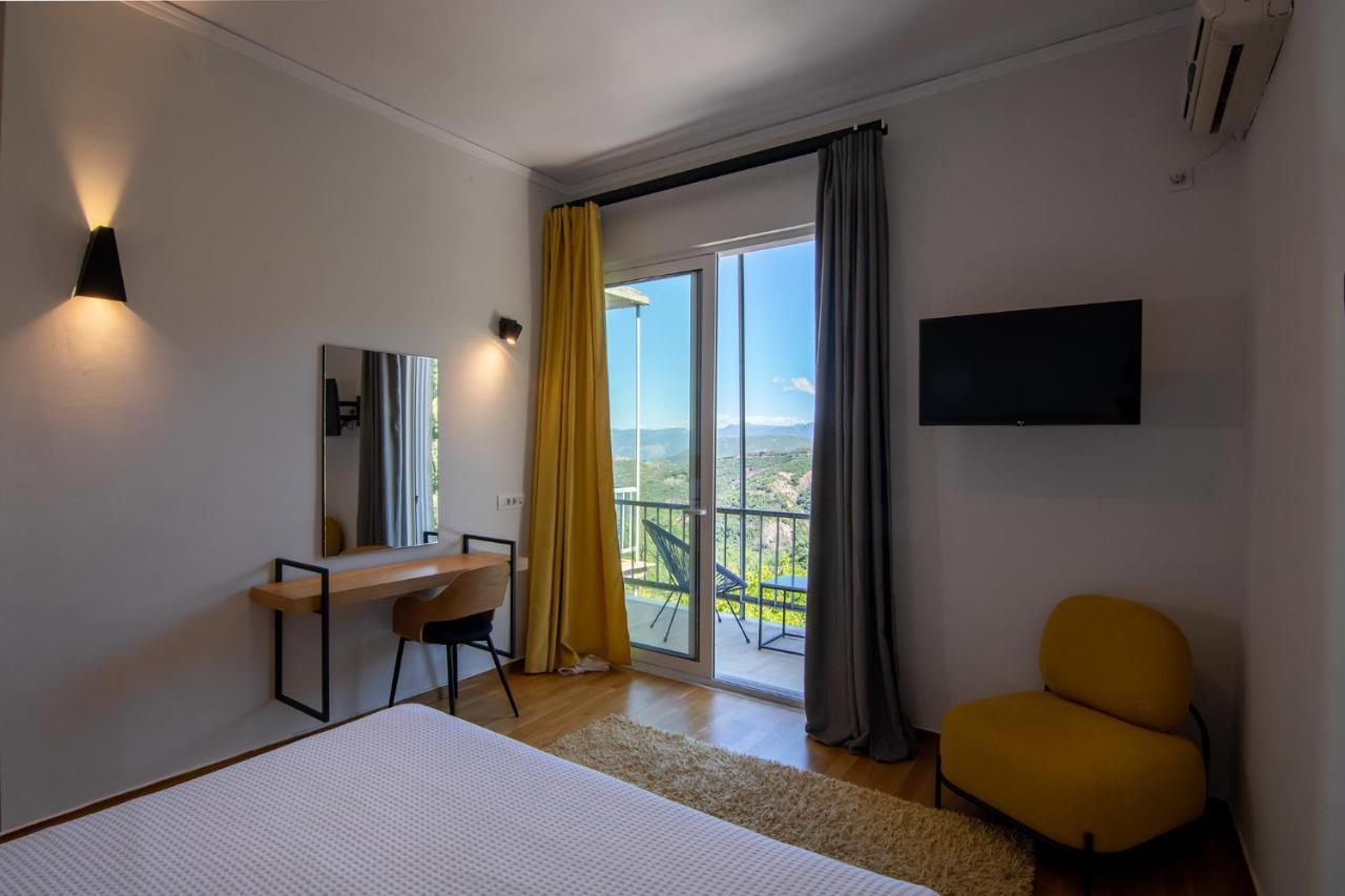 Theoxenia Hotel Андрицаина Екстериор снимка